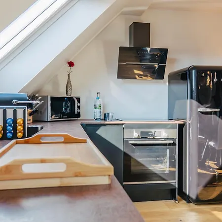 Grand Duplex 120m2 - Vue Cathédrale - 6 pers - Parking Appartement *