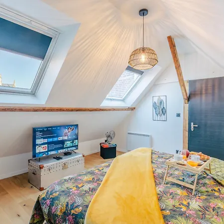 Grand Duplex 120m2 - Vue Cathédrale - 6 pers - Parking Appartement