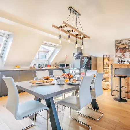 Elegant 120m2-face Cathedrale-6 Pers-free Parking